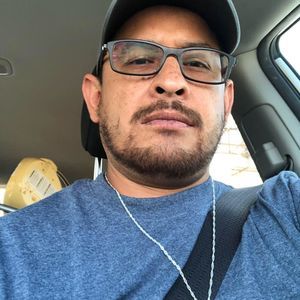 Meet your Posher, Manuel